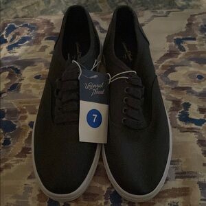 Universal Thread Men's Gray Sneakers